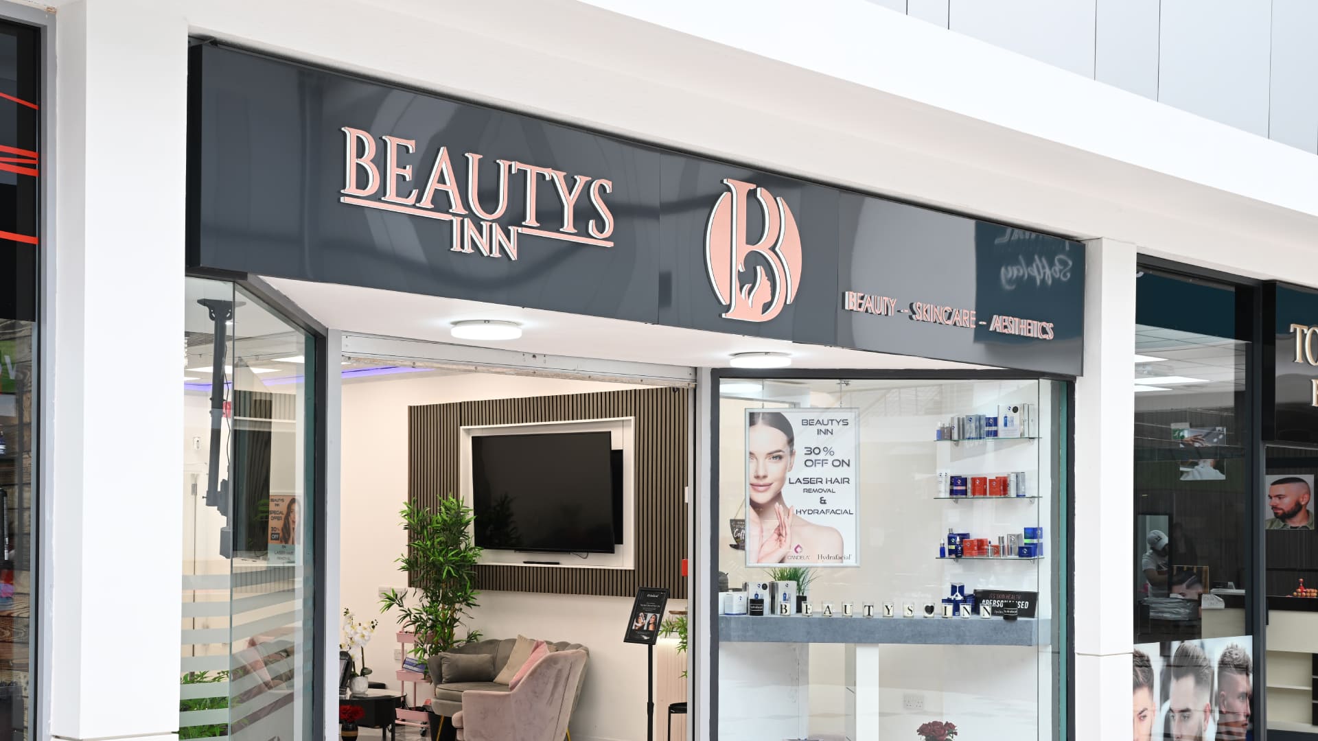 Beauty Routines Around the World: Comparing Cultural Approaches to Combat Signs of Aging